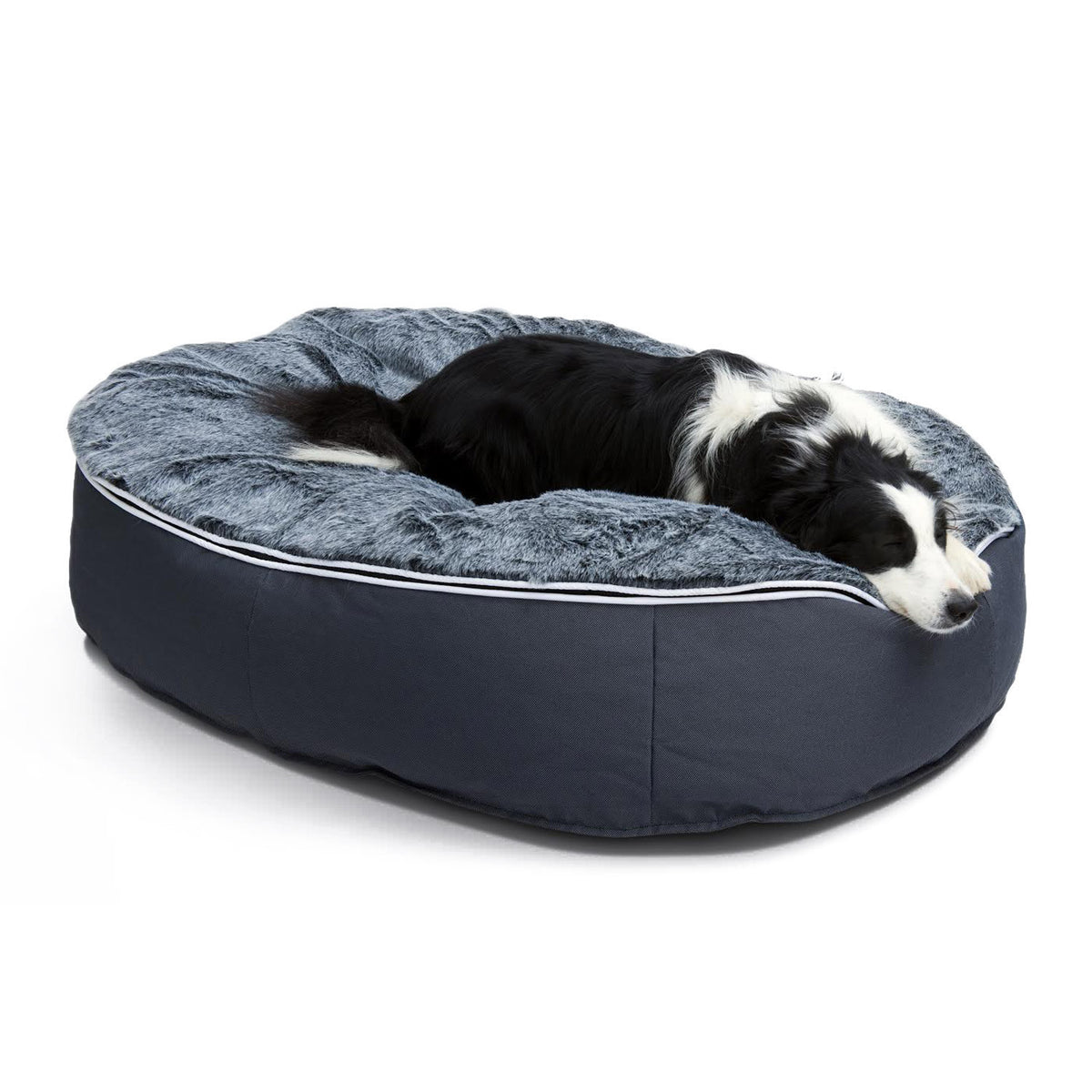 Luxury Outdoor Canine Furniture : dog lounge